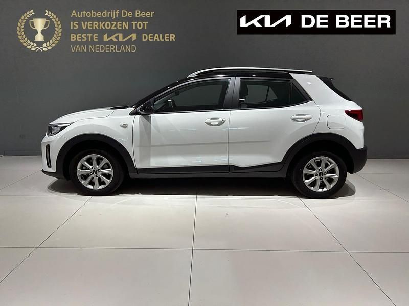 Wit Gebruikt 2022 Kia Stonic SUV | € 18.995 (Eerlijke prijs) - Afbeelding 1/4