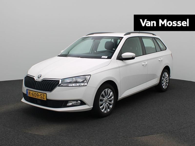 Wit Gebruikt 2021 Skoda Fabia Ambition Stationwagen | € 11.900 (Eerlijke prijs) - Afbeelding 1/4
