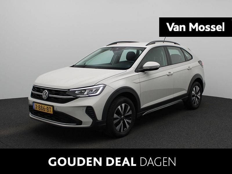Grijs Gebruikt 2023 VW Taigo Life SUV | € 25.950 (Eerlijke prijs) - Afbeelding 1/4