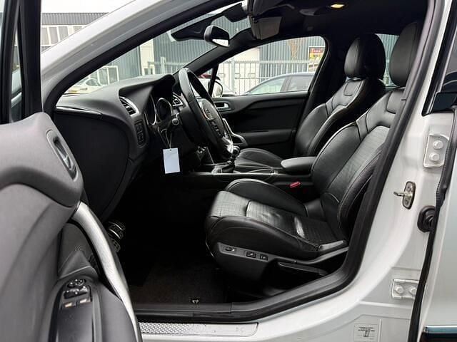 Occasion Citroën DS4 Sport Chic 200 PK (147 kW) 2012 Wit (metallic) Hatchback