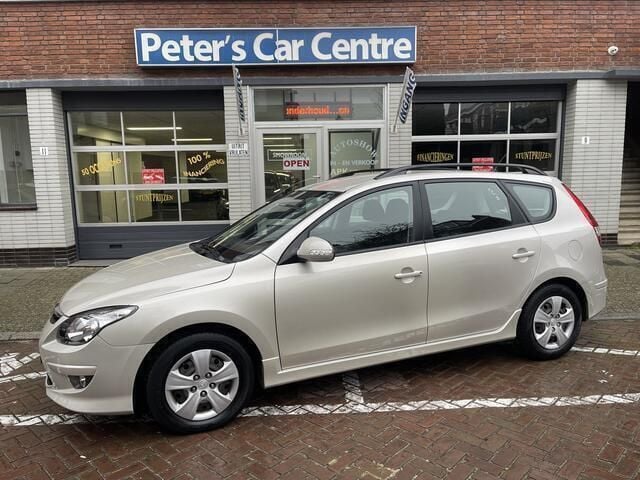 Grijs Gebruikt 2010 Hyundai i30 Active Stationwagen | € 7.750 (Duur) - Afbeelding 1/4