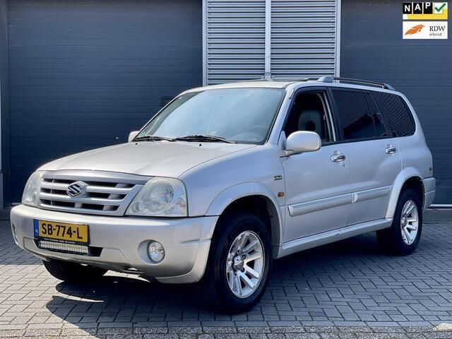 Grijs Gebruikt 2004 Suzuki Grand Vitara SUV | € 2.999 - Afbeelding 1/4