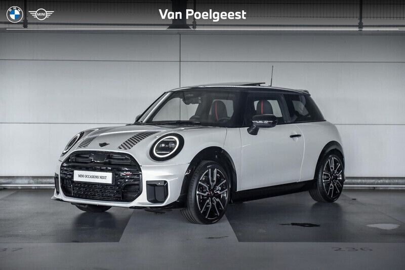 Wit Gebruikt 2024 Mini John Cooper Works Hatchback | € 39.900 - Afbeelding 1/4