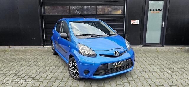 Blauw Gebruikt 2013 Toyota Aygo Hatchback | € 2.500 (Super prijs) - Afbeelding 1/2