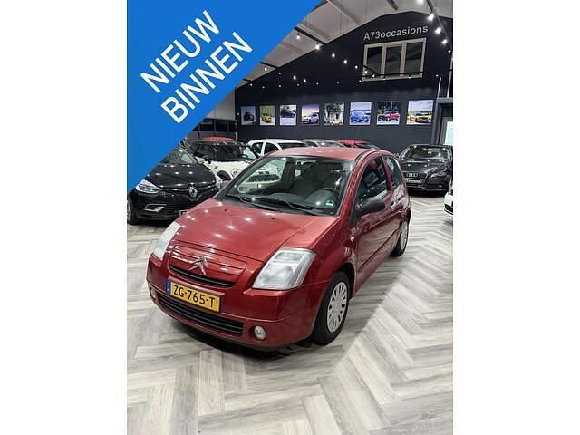 Rood Occasion 2008 Citroën C2 Hatchback | € 1.800 (Eerlijke prijs) - Afbeelding 1/4