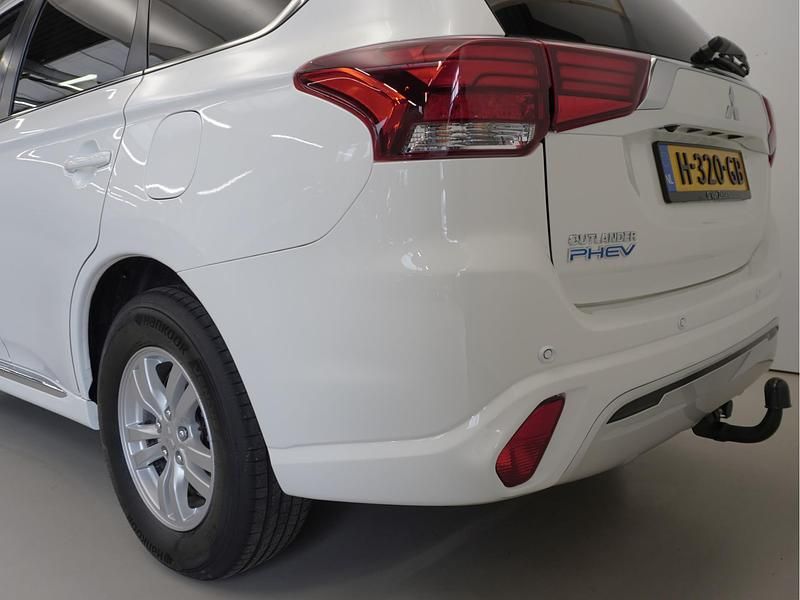 Occasion Mitsubishi Outlander 225 PK (165 kW) 2020 Wit SUV