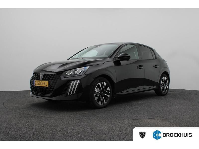 Zwart Gebruikt 2024 Peugeot 208 Allure Hatchback | € 19.395 (Eerlijke prijs) - Afbeelding 1/4