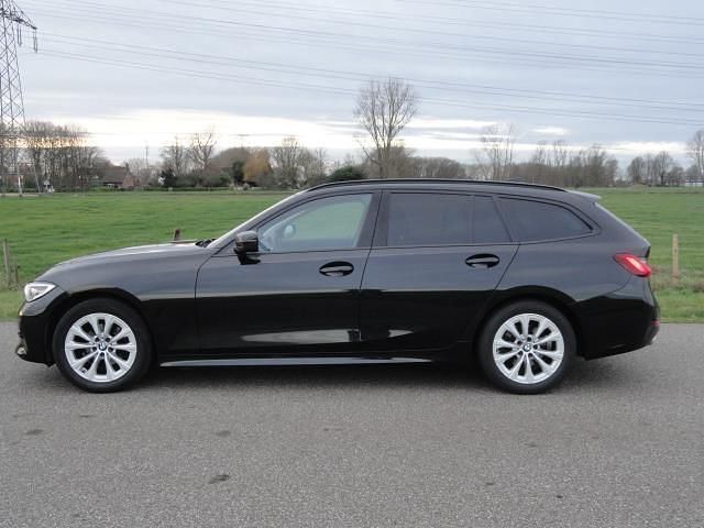 Occasion BMW 318 Executive 136 PK (100 kW) 2019 Zwart Stationwagen