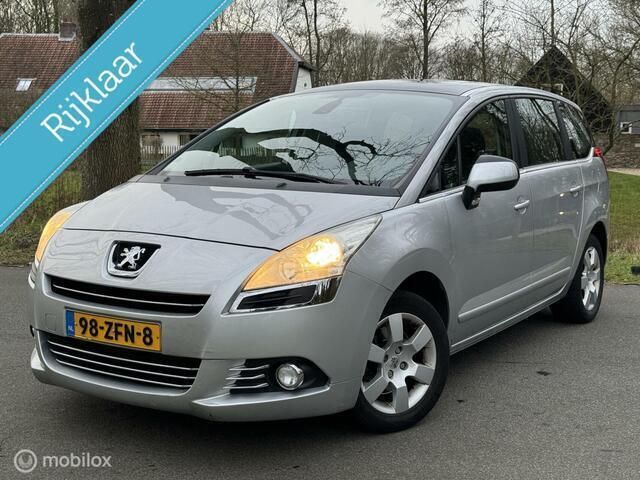 Grijs Gebruikt 2011 Peugeot 5008 Family MPV | € 1.950 (Goede deal) - Afbeelding 1/4