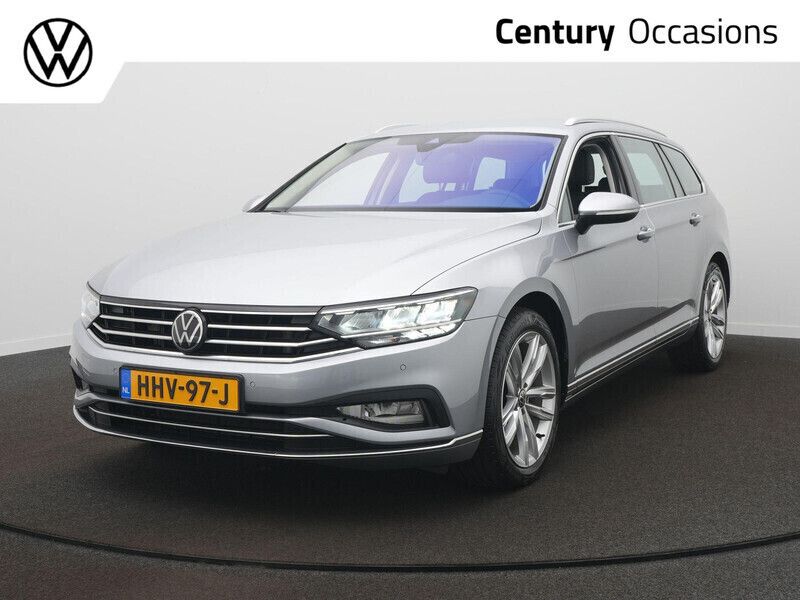 Grijs, metallic lak Gebruikt 2022 VW Passat Business Stationwagen | € 27.900 (Eerlijke prijs) - Afbeelding 1/4