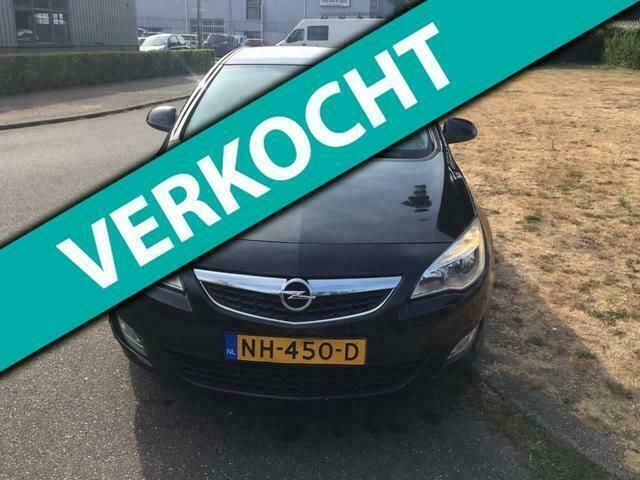 Zwart Gebruikt 2011 Opel Astra Cosmo Hatchback | € 6.499 (Duur) - Afbeelding 1/4