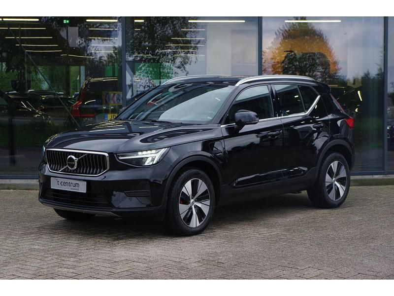 Zwart Occasion 2023 Volvo XC40 Inscription SUV | € 30.700 (Super prijs) - Afbeelding 1/4