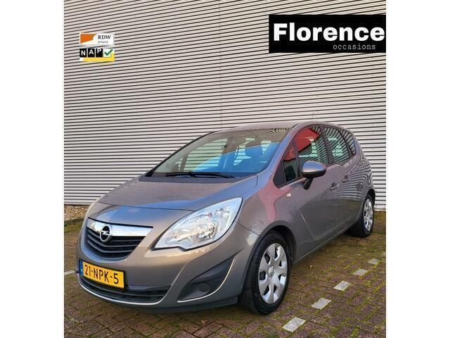 Bruin Gebruikt 2010 Opel Meriva Edition MPV | € 2.995 (Eerlijke prijs) - Afbeelding 1/4