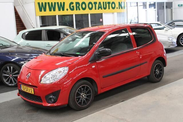 Rood Gebruikt 2011 Renault Twingo Collection Hatchback | € 1.744 (Super prijs) - Afbeelding 1/4