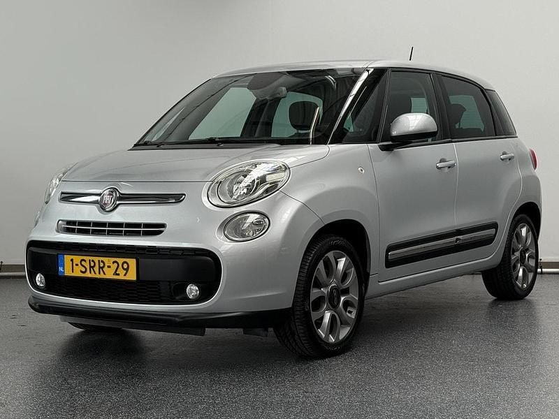 Grijs Occasion 2013 Fiat 500L Lounge MPV | € 6.950 (Eerlijke prijs) - Afbeelding 1/4