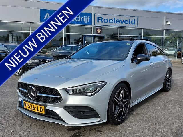 Grijs Gebruikt 2021 Mercedes CLA180 Shooting Brake Business Stationwagen | € 27.950 (Eerlijke prijs) - Afbeelding 1/3