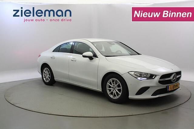 Wit Gebruikt 2021 Mercedes 180 Sedan | € 19.845 - Afbeelding 1/4