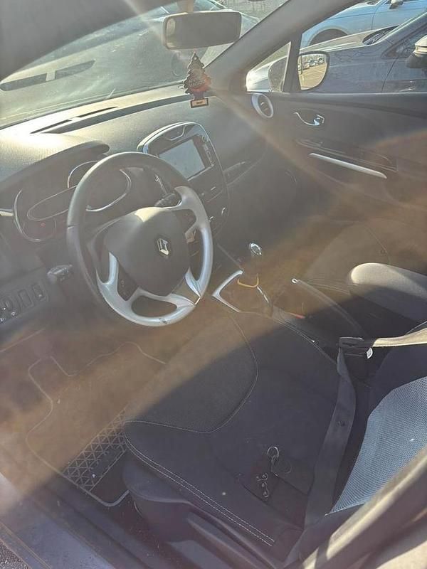 Occasion Renault Clio R.S. 89 PK (65 kW) 2013 Hatchback