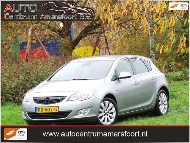 Grijs Gebruikt 2010 Opel Astra Sport Hatchback | € 2.699 (Goede deal) - Afbeelding 1/4