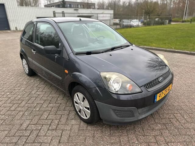 Occasion Ford Fiesta Cool & Sound Edition 69 PK (50 kW) 2008 Grijs Hatchback