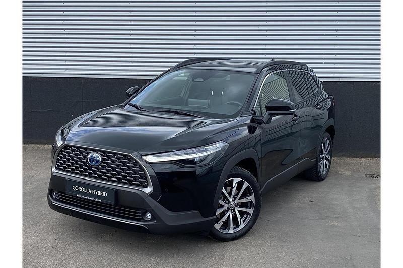 Zwart Occasion 2024 Toyota Corolla Cross Style SUV | € 40.699 (Iets duurder) - Afbeelding 1/1