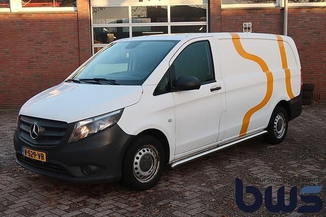Wit Gebruikt 2019 Mercedes Vito Van | € 8.950 (Goede deal) - Afbeelding 1/4
