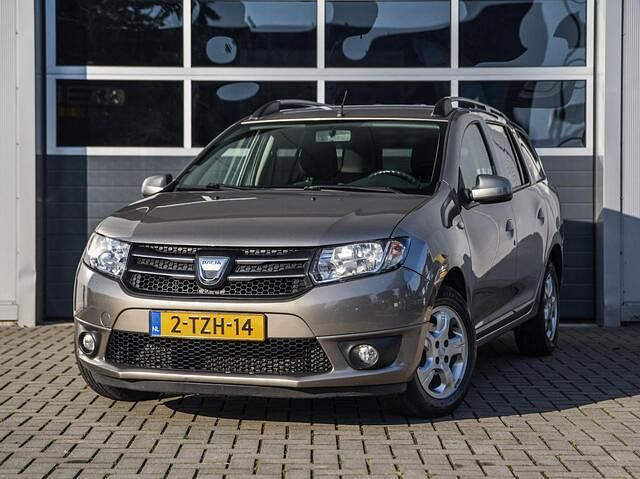 Bruin Gebruikt 2014 Dacia Logan MCV Prestige MPV | € 4.950 (Eerlijke prijs) - Afbeelding 1/4