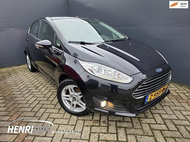 Zwart (metallic) Occasion 2013 Ford Fiesta Titanium Hatchback | € 6.950 (Eerlijke prijs) - Afbeelding 1/4