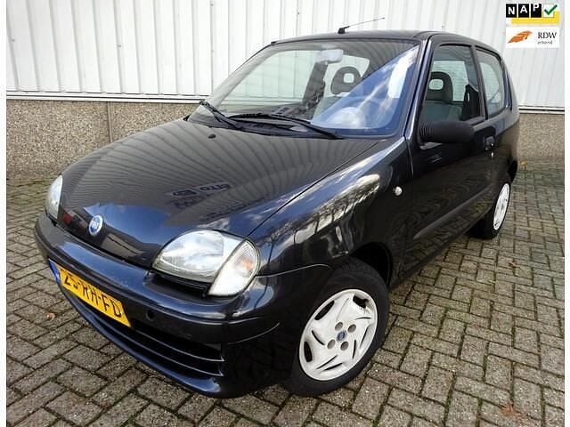 Zwart Gebruikt 2005 Fiat Seicento Active Hatchback | € 995 (Eerlijke prijs) - Afbeelding 1/4