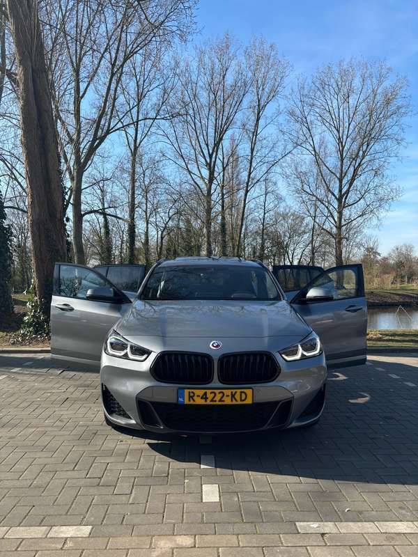 Grijs Gebruikt 2022 BMW X2 M Sport SUV | € 39.995 (Duur) - Afbeelding 1/4