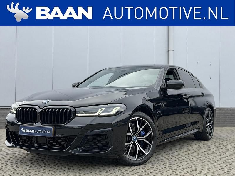Zwart Gebruikt 2023 BMW 530 Sedan | € 48.499 (Duur) - Afbeelding 1/4