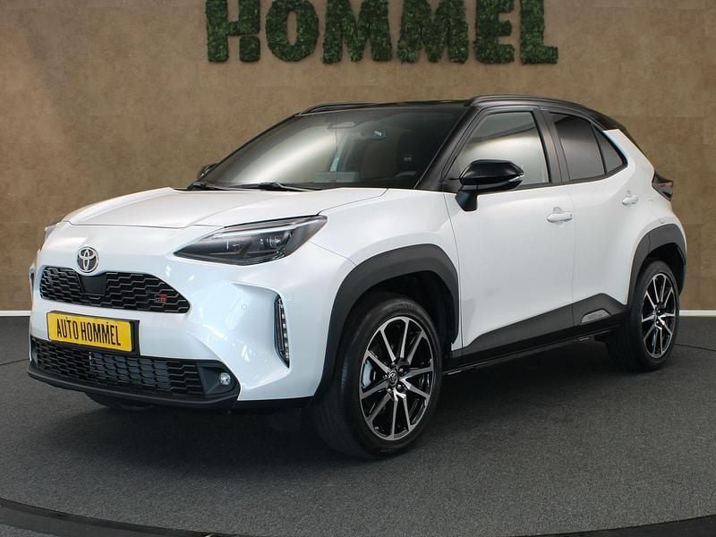 Overig Nieuw 2025 Toyota Yaris Cross Sport SUV | € 39.450 (Duur) - Afbeelding 1/4