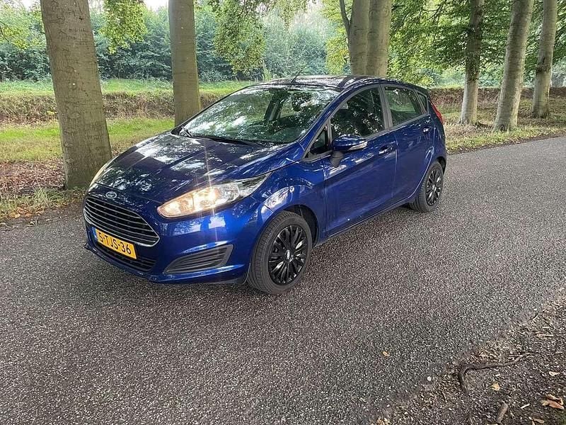 Blauw Gebruikt 2014 Ford Fiesta Style Hatchback | € 4.700 (Goede deal) - Afbeelding 1/4