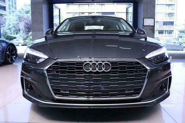 Grijs Gebruikt 2021 Audi A5 Sportback Advanced Hatchback | € 43.500 (Duur) - Afbeelding 1/4