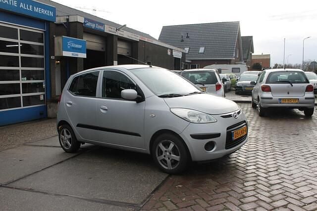 Occasion Hyundai i10 Dynamiq 78 PK (57 kW) 2010 Grijs (metallic) Hatchback