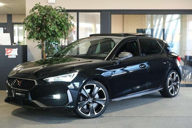 Occasion Cupra Leon VZ 245 PK (180 kW) 2022 Zwart (metallic) Hatchback