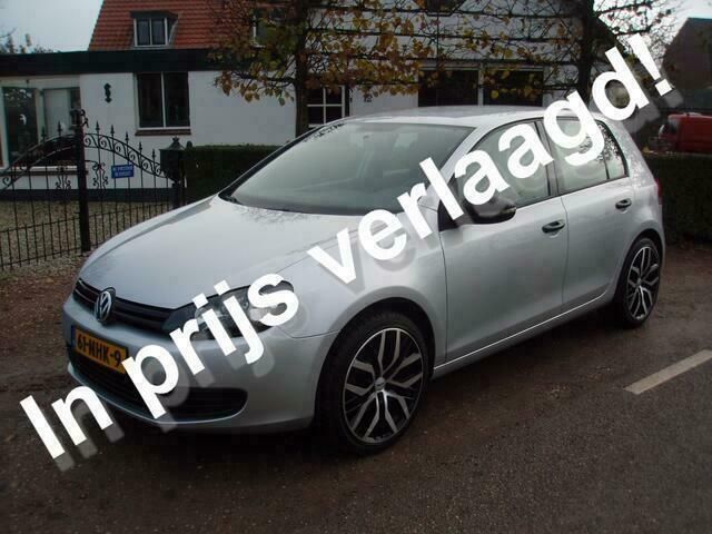 Zilver Gebruikt 2010 VW Golf VI Trendline Hatchback | € 6.950 (Iets duurder) - Afbeelding 1/4