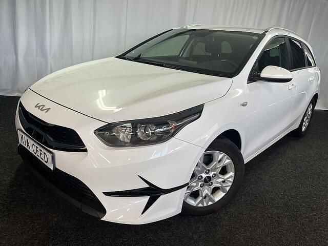 Wit Gebruikt 2023 Kia Ceed Sportswagon Stationwagen | € 19.995 (Goede deal) - Afbeelding 1/4