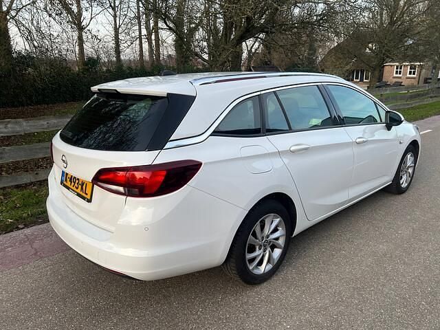 Occasion Opel Astra Business Elegance 131 PK (96 kW) 2021 Wit Stationwagen