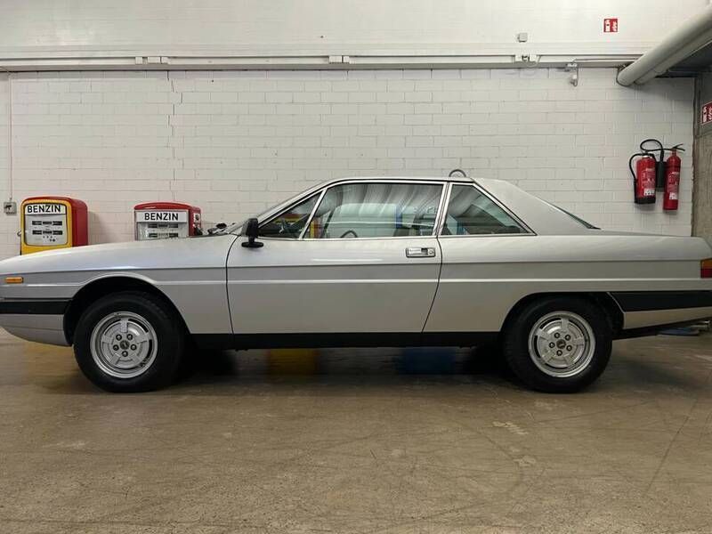 Zilver Gebruikt 1978 Lancia Gamma Coupé | € 13.900 - Afbeelding 1/4