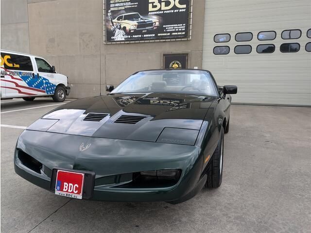 Groen Gebruikt 1992 Pontiac Firebird Cabriolet | € 25.500 - Afbeelding 1/4