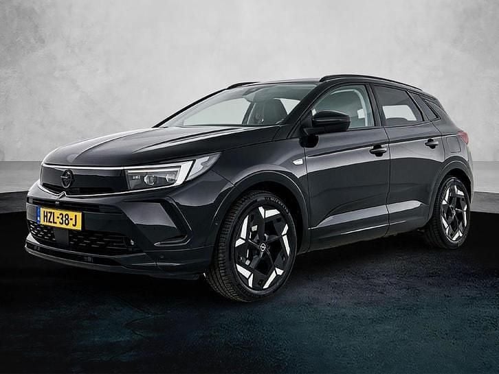 Zwart Gebruikt 2023 Opel Grandland X GSe SUV | € 28.920 (Eerlijke prijs) - Afbeelding 1/1
