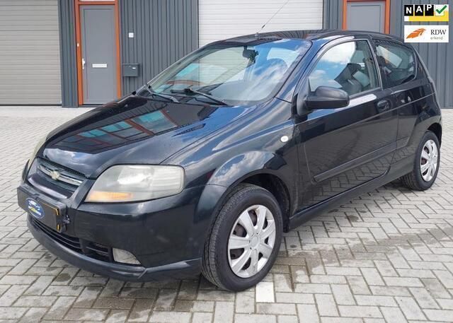 Zwart Occasion 2008 Chevrolet Kalos Hatchback | € 1.000 (Eerlijke prijs) - Afbeelding 1/4