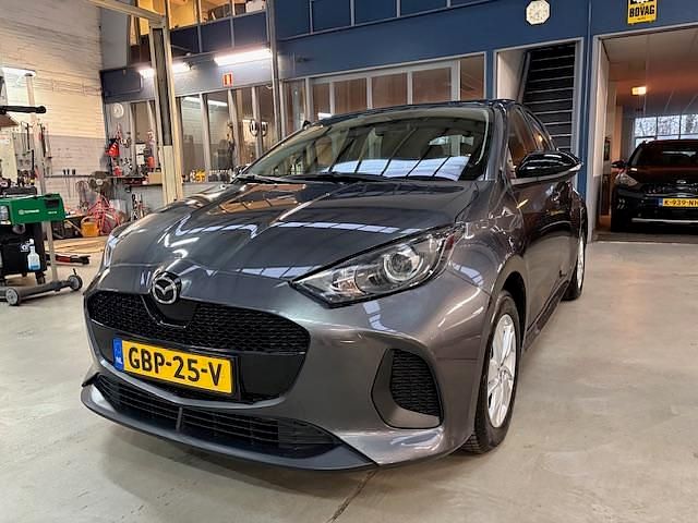Occasion Mazda 2 Center-Line 93 PK (68 kW) 2024 Grijs Hatchback