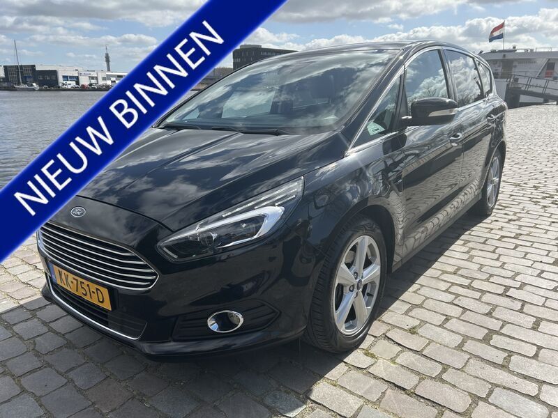 Zwart Gebruikt 2016 Ford S-MAX Titanium MPV | € 13.450 (Goede deal) - Afbeelding 1/4