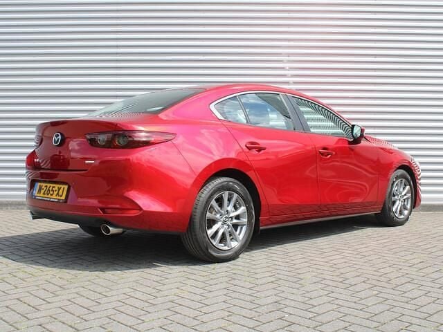 Occasion Mazda 3 Comfort 123 PK (90 kW) 2022 Rood Sedan