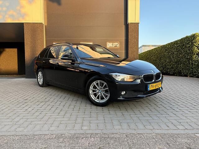 Occasion BMW 316 Executive 116 PK (85 kW) 2014 Zwart, metallic lak Stationwagen