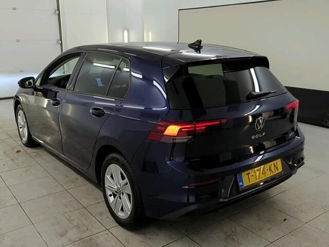 Occasion VW Golf VIII Business 110 PK (80 kW) 2023 Blauw Hatchback