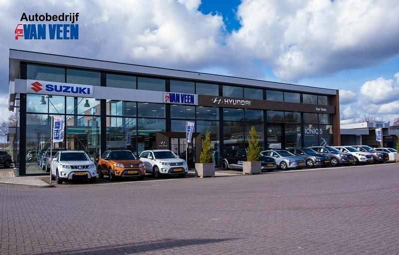 Bruin Gebruikt 2024 Suzuki Ignis Hatchback | € 22.690 (Iets duurder) - Afbeelding 1/1