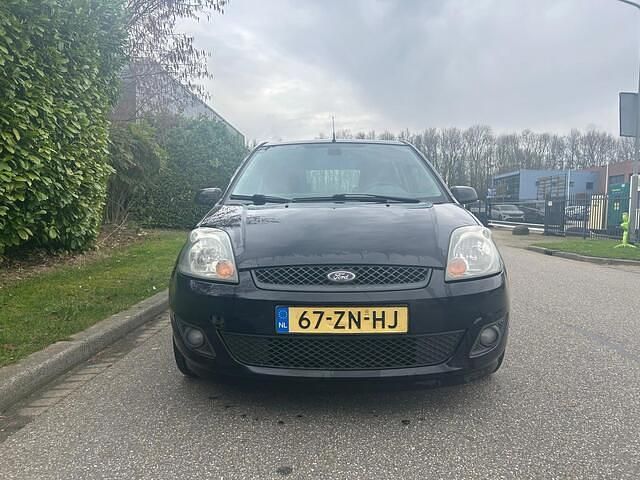 Occasion Ford Fiesta Futura 69 PK (50 kW) 2008 Zwart Hatchback